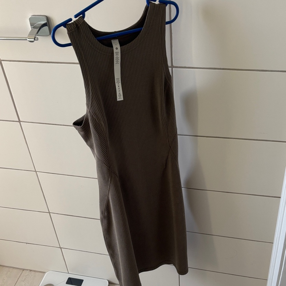 Brown Sleeveless dress